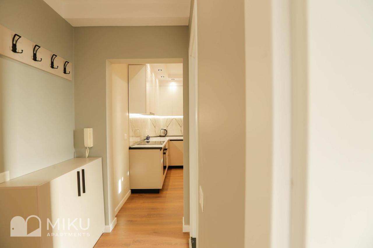 Miku Apartment ティラナ エクステリア 写真