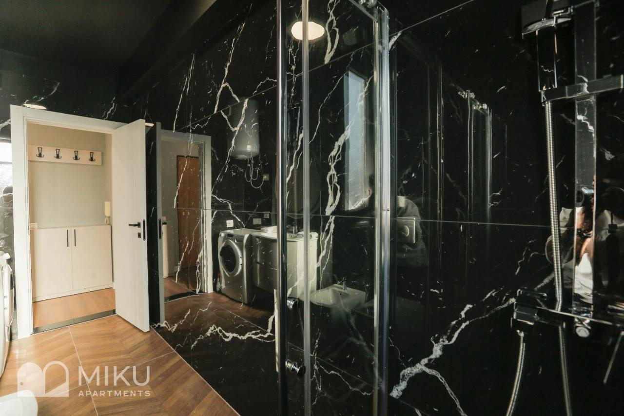 Miku Apartment ティラナ エクステリア 写真
