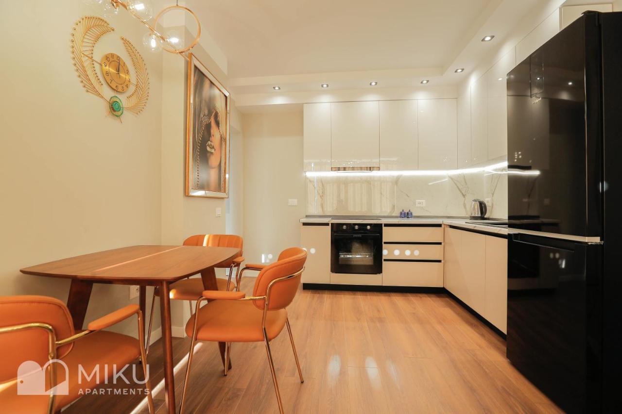 Miku Apartment ティラナ エクステリア 写真